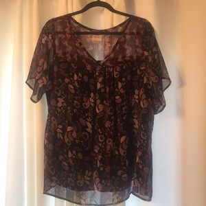 Knox Rose black & burgundy paisley top